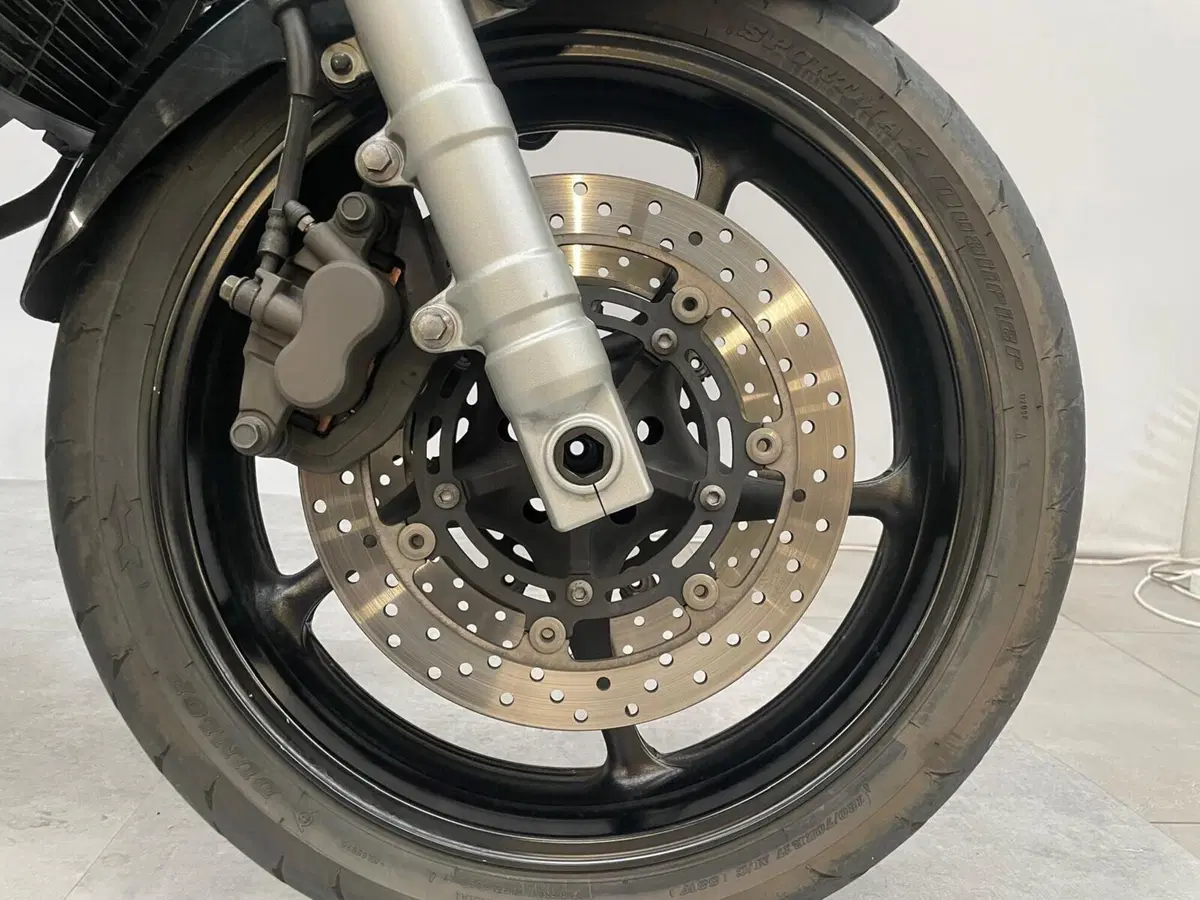 Yamaha FZ6 (2004 - 07) (17)