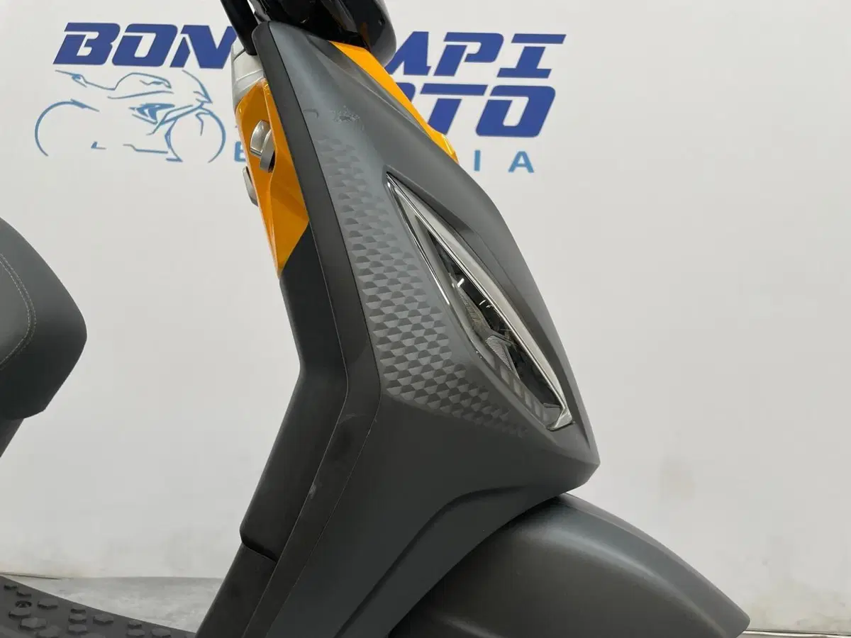 Piaggio 1 Active (2022 - 26) (10)