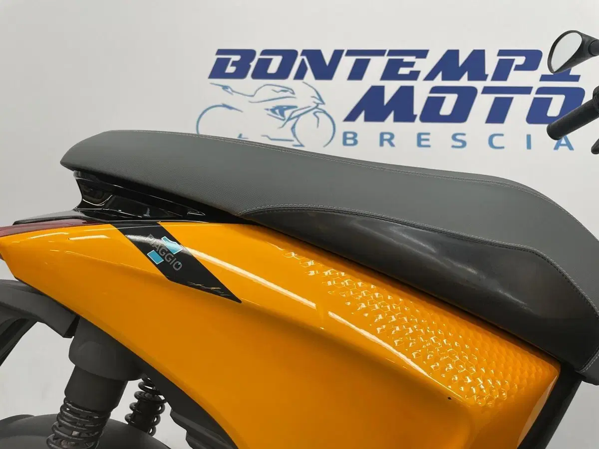 Piaggio 1 Active (2022 - 26) (11)