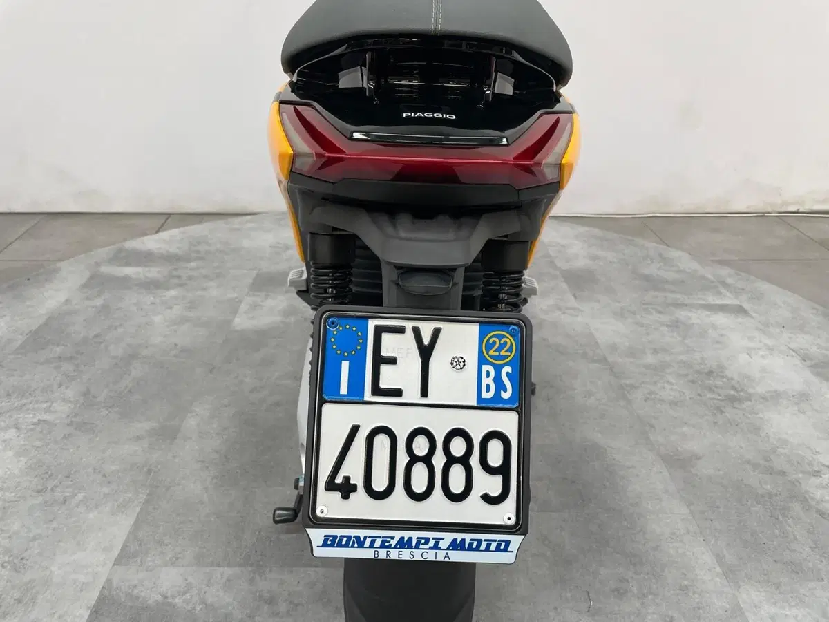 Piaggio 1 Active (2022 - 26) (15)
