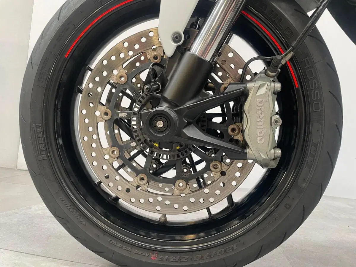 Ducati Monster 797 Plus (2019) (14)
