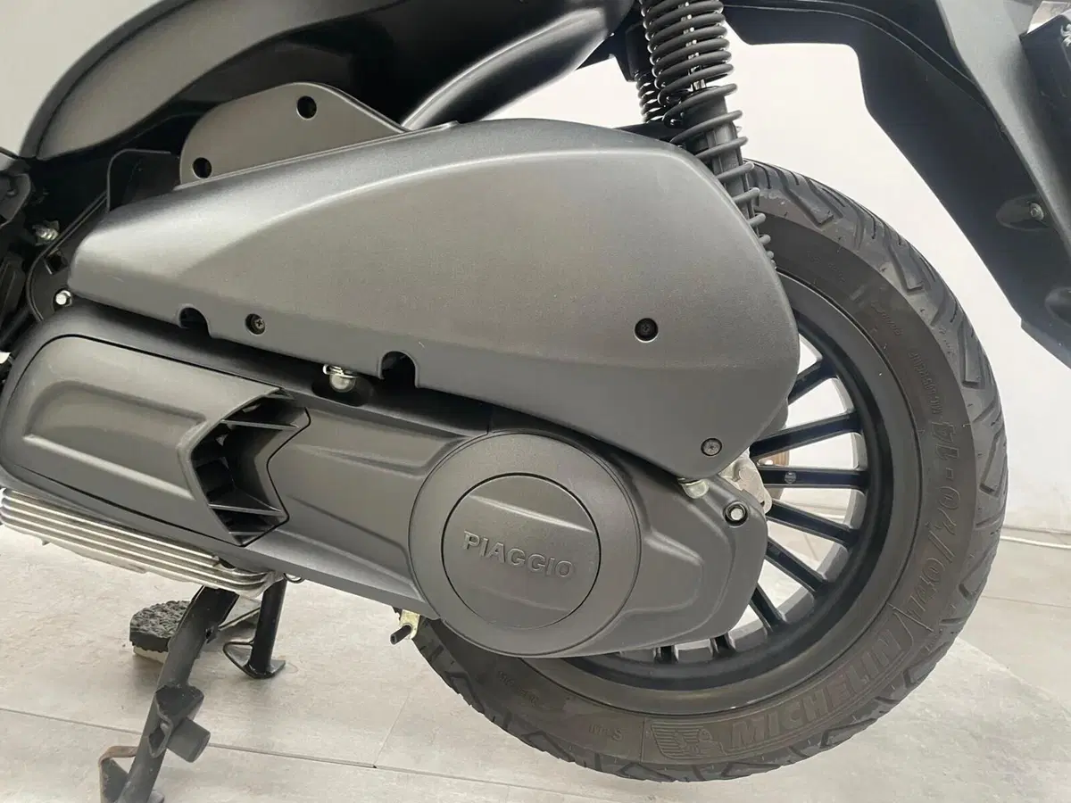 Piaggio Beverly 300 i.e. (2010 - 16) (3)