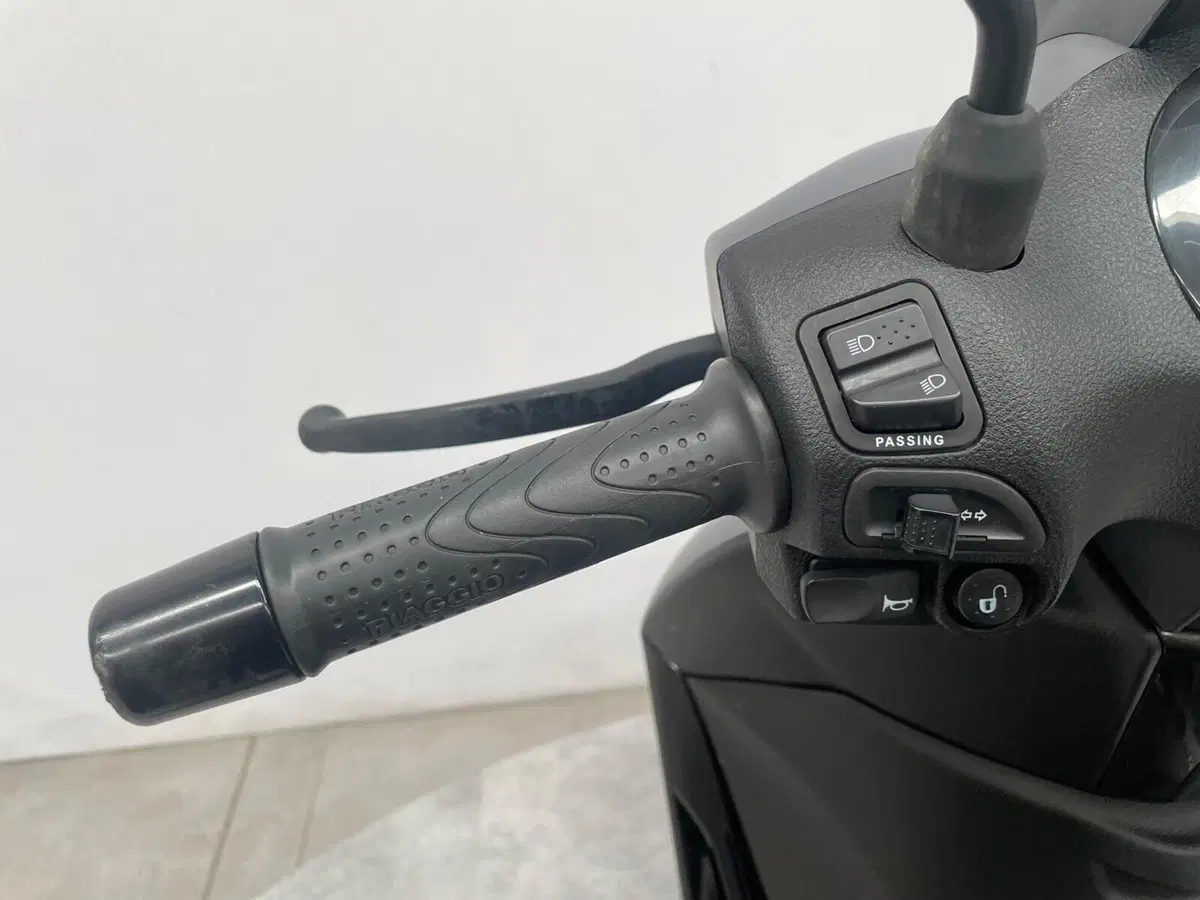 Piaggio Beverly 300 i.e. (2010 - 16) (7)