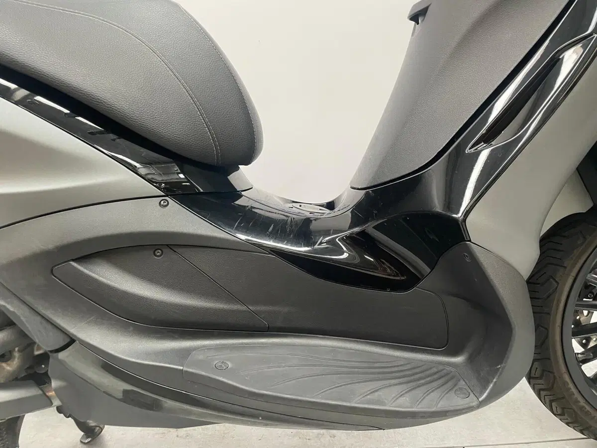 Piaggio Beverly 300 i.e. (2010 - 16) (10)