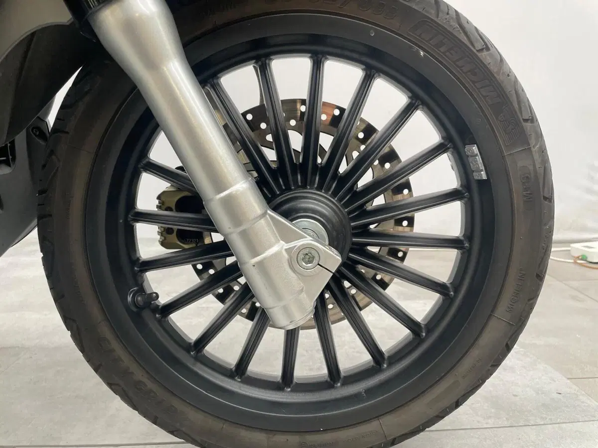 Piaggio Beverly 300 i.e. (2010 - 16) (13)
