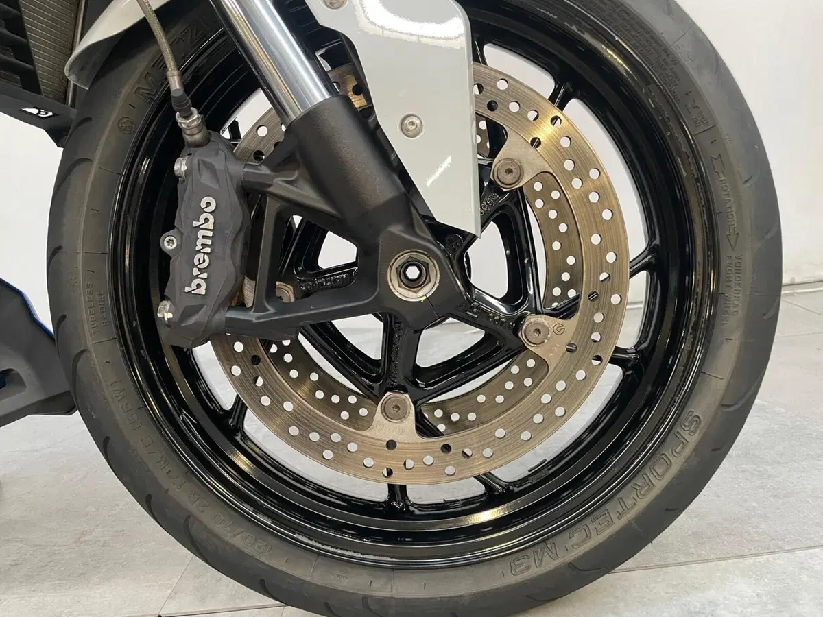 Bmw F 900 R (2021 - 24) (13)