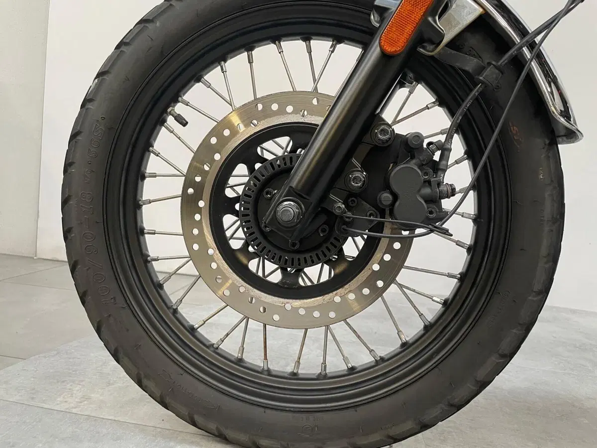 Brixton Motorcycles Cromwell 250 (2021 - 25) (30)