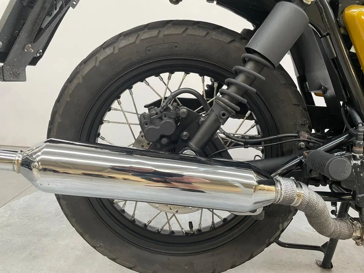 Brixton Motorcycles Cromwell 250 (2021 - 25) (32)