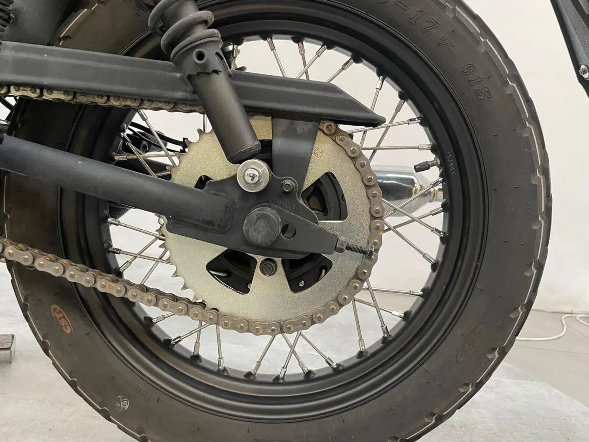 Brixton Motorcycles Cromwell 250 (2021 - 25) (36)