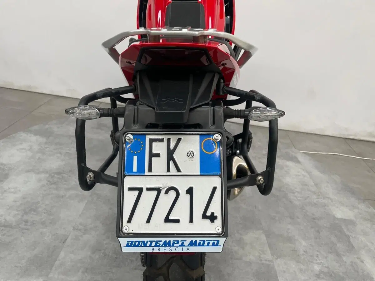 Moto Morini X-Cape 650 (2021 - 26) (11)