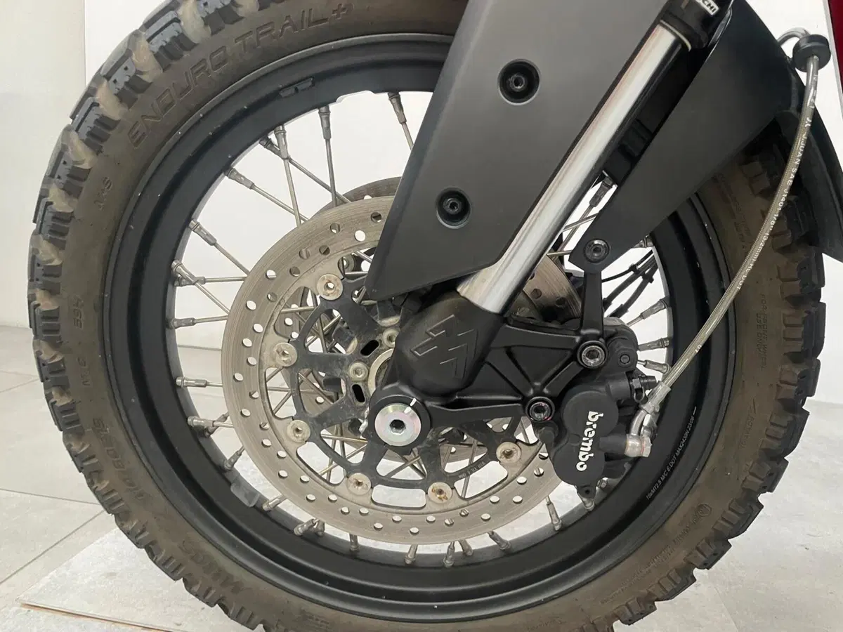 Moto Morini X-Cape 650 (2021 - 26) (16)