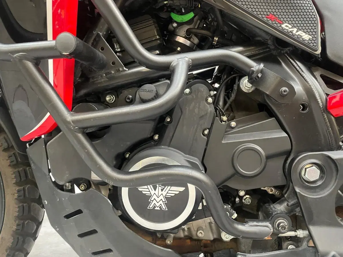 Moto Morini X-Cape 650 (2021 - 26) (17)