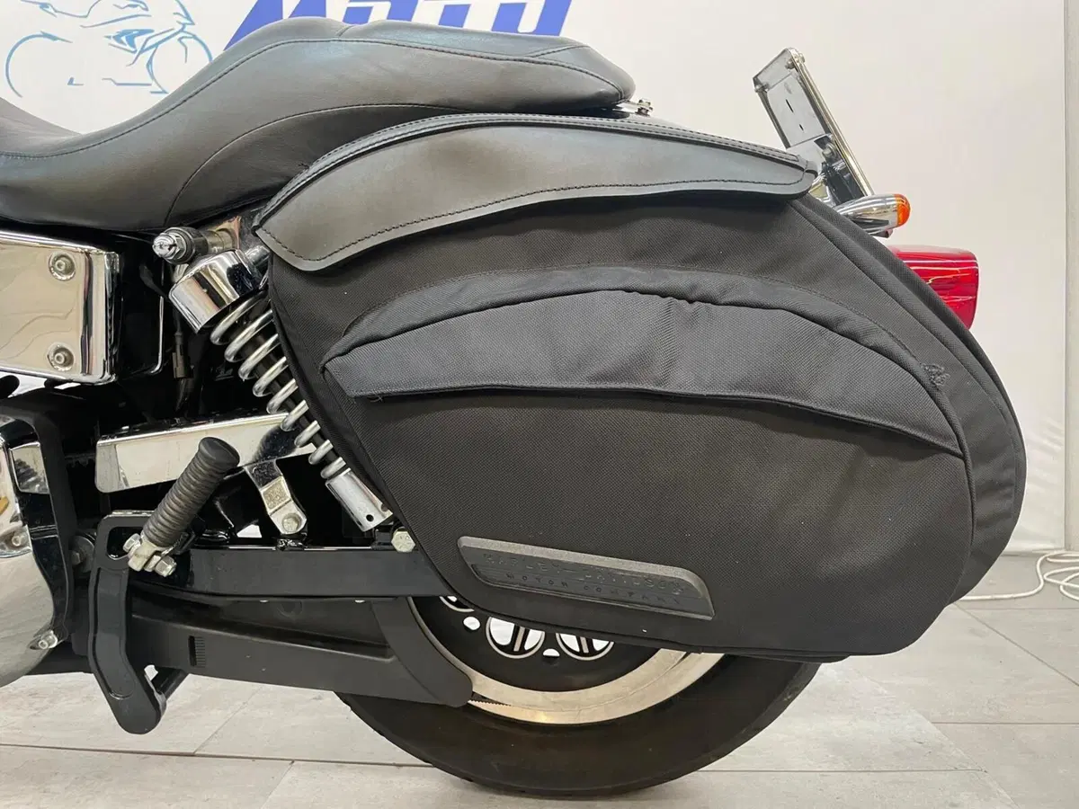 Harley-Davidson 1450 Super Glide T-Sport (2001 - 03) - FXDXT (14)