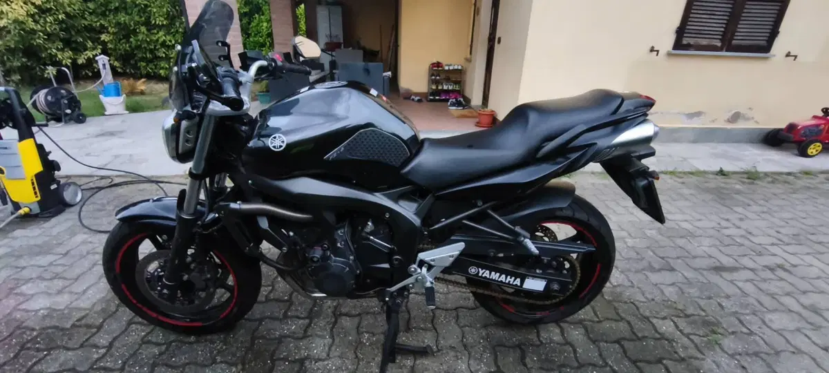 Yamaha FZ6 (2004 - 07) (3)