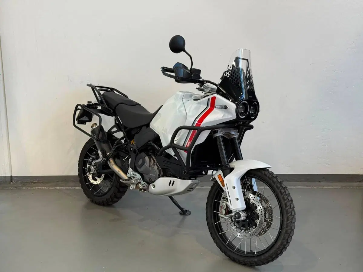 Ducati DesertX (2022 - 25) (3)