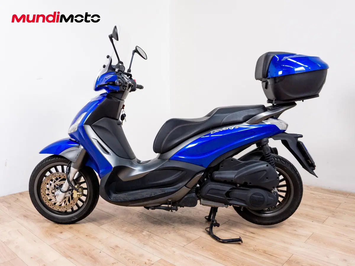 Piaggio Beverly 300 ABS-ASR (2021 - 25) (6)