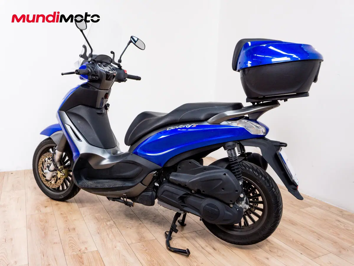 Piaggio Beverly 300 ABS-ASR (2021 - 25) (7)