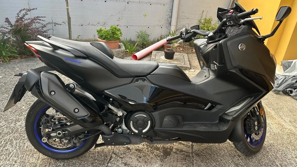 Yamaha T-Max 560 (2025 - 26) (5)