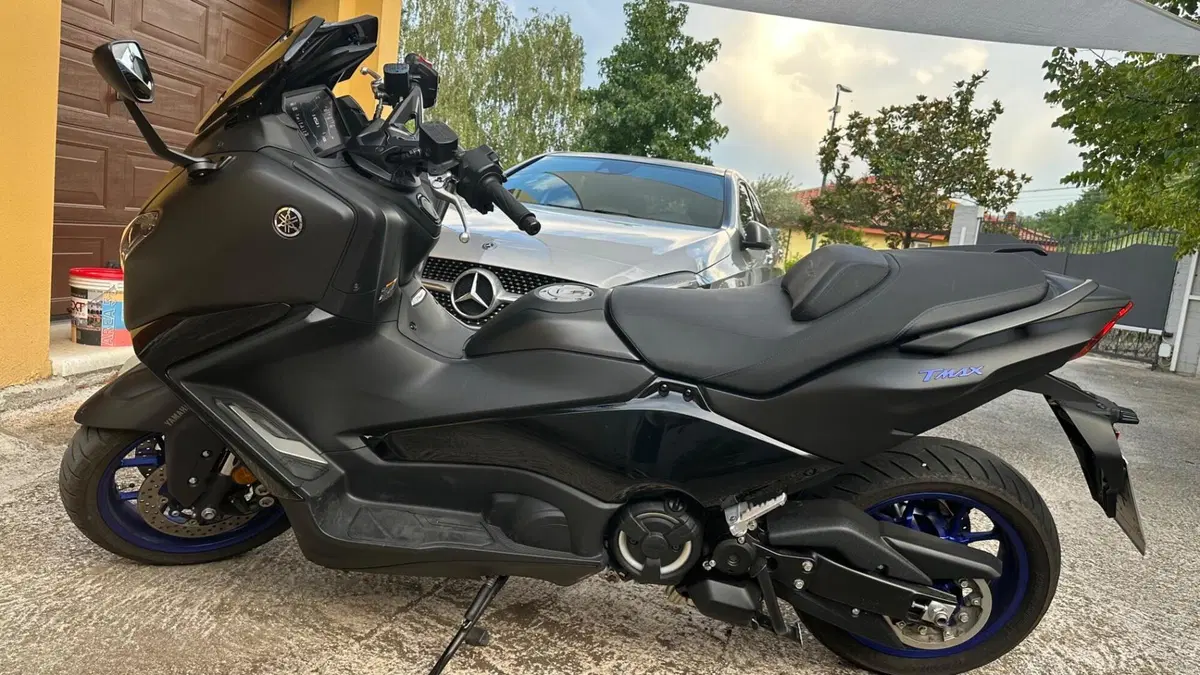 Yamaha T-Max 560 (2025 - 26) (6)