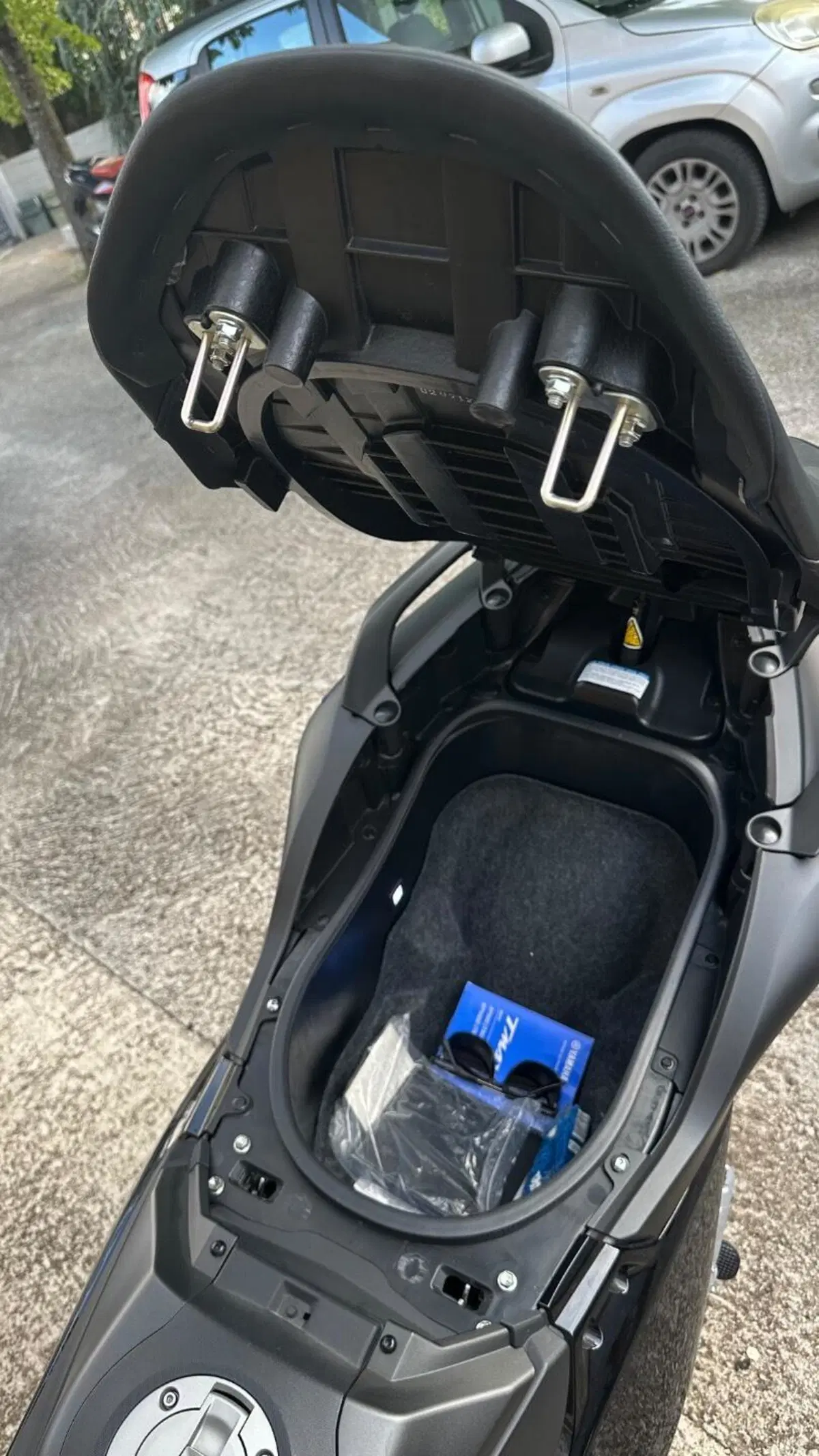 Yamaha T-Max 560 (2025 - 26) (7)