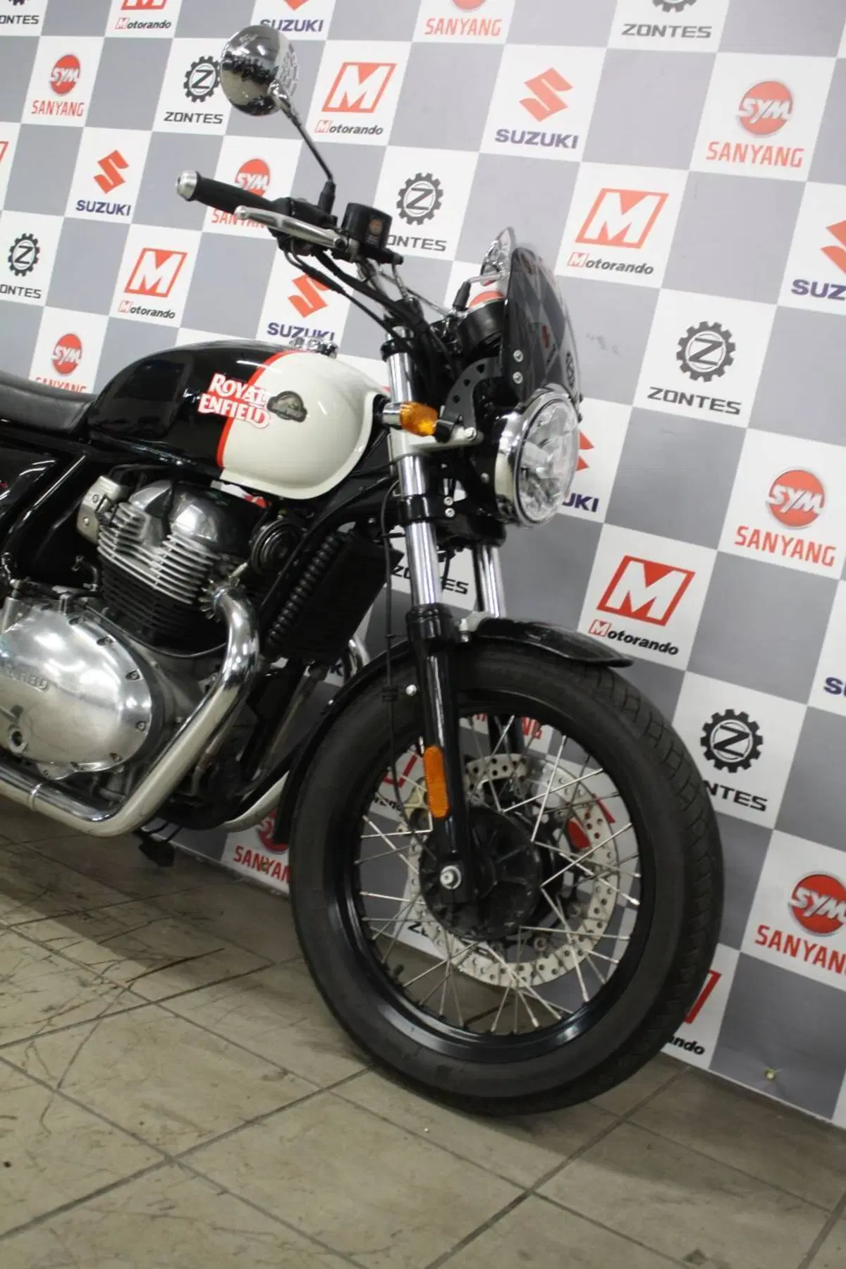 Royal Enfield Interceptor 650 (2021 - 26) (3)