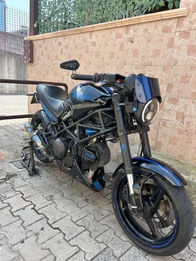 Ducati Monster 600 Dark (1998 - 01) usata