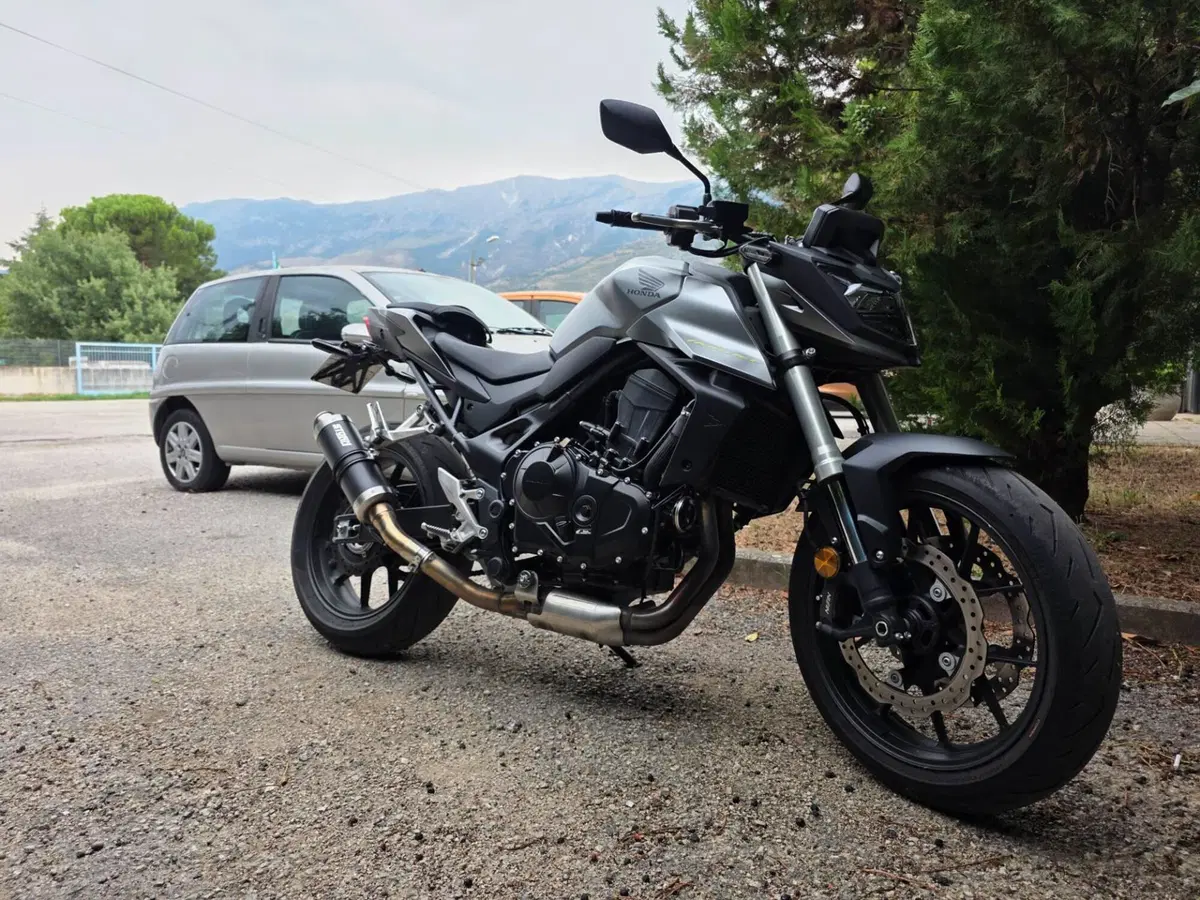 Honda CB 750 Hornet (2023 - 24)