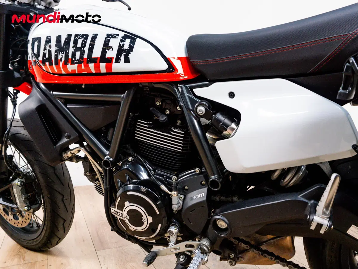Ducati Scrambler 800 Urban Motard (2022) (10)