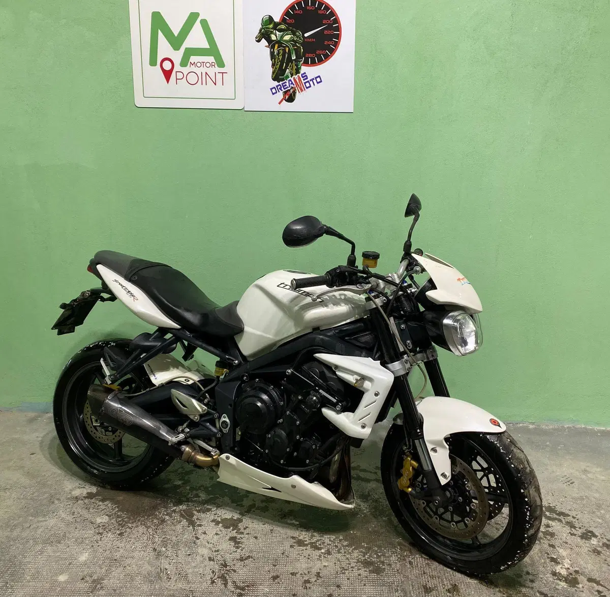 Triumph Street Triple R (2009 - 12)