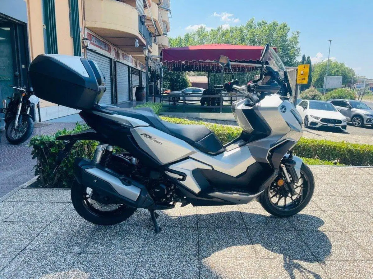 Honda ADV 350 (2022 - 24) (8)