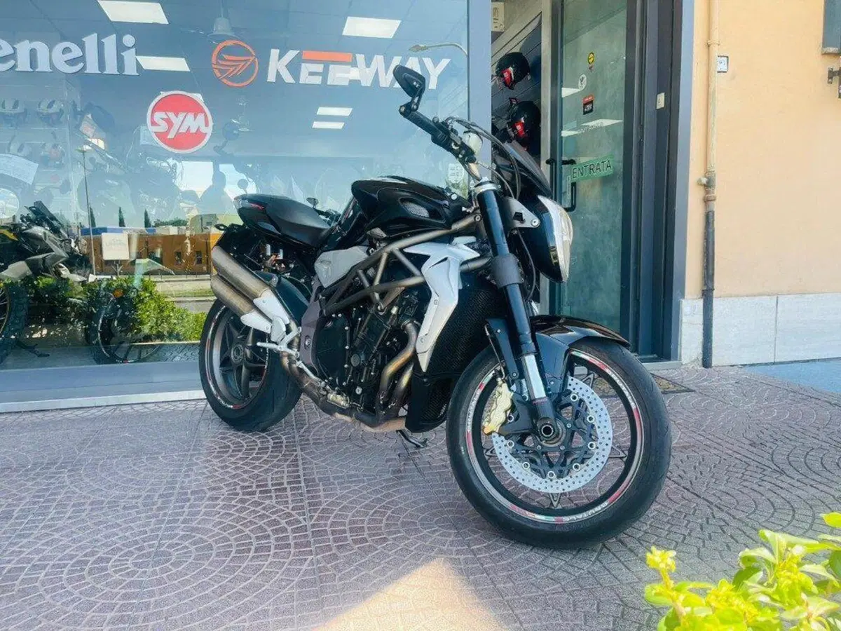 MV Agusta Brutale 990 R (2009 - 12) (7)