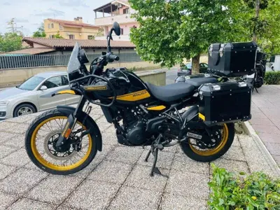 Royal Enfield Himalayan 450 (2024 - 26) usata