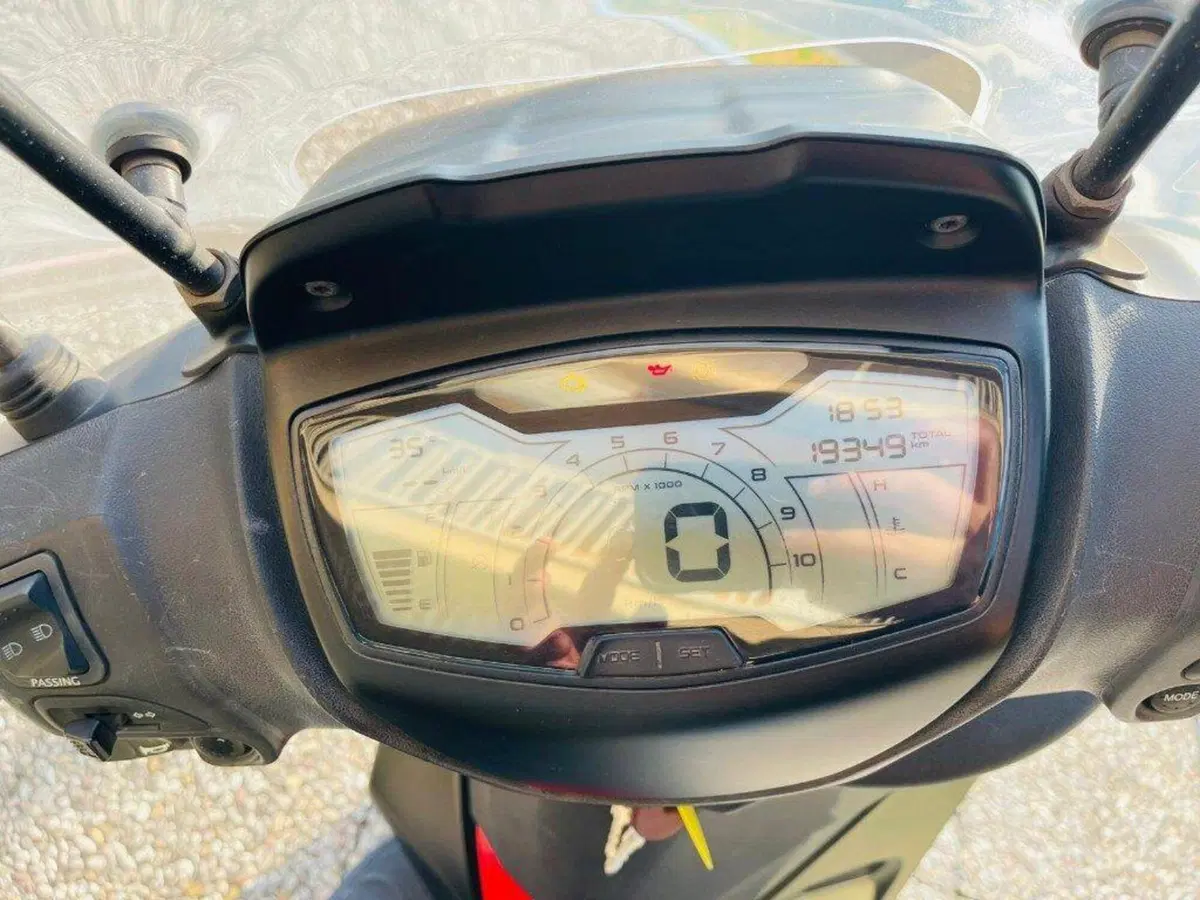 Piaggio Medley 150 S ABS (2021 - 25) (4)