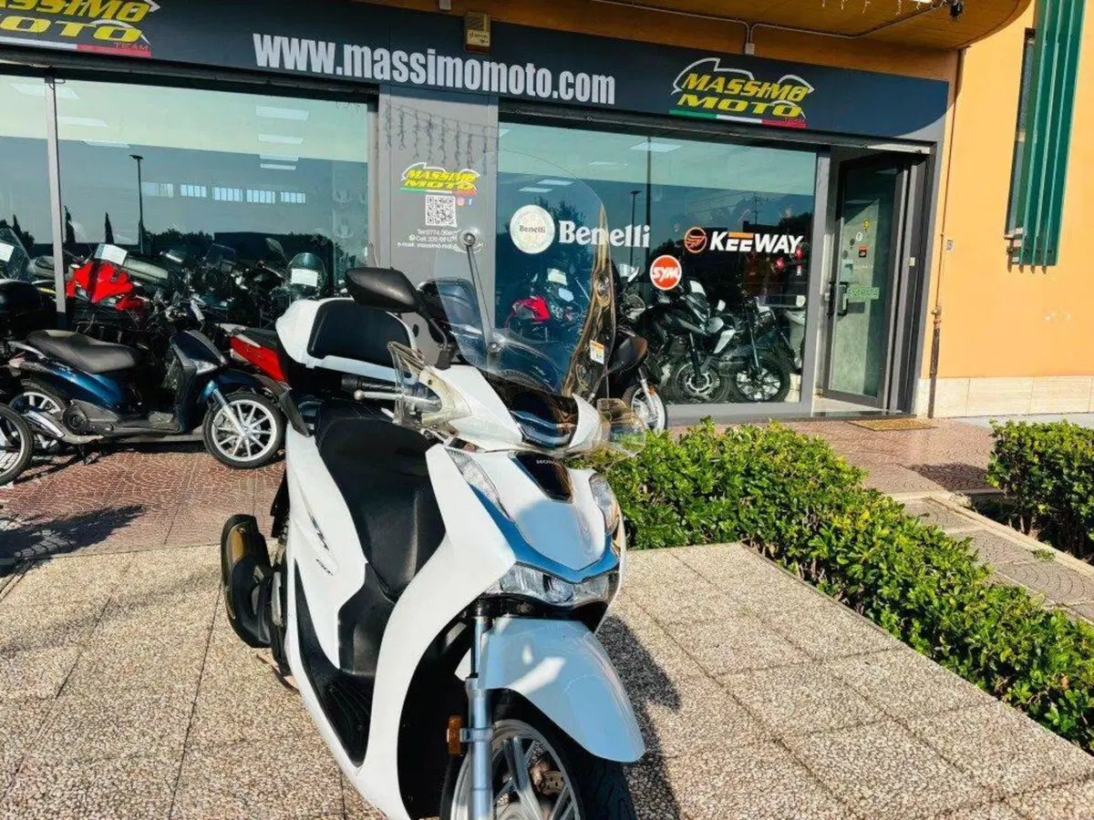Honda SH 150i (2020 - 23) (2)