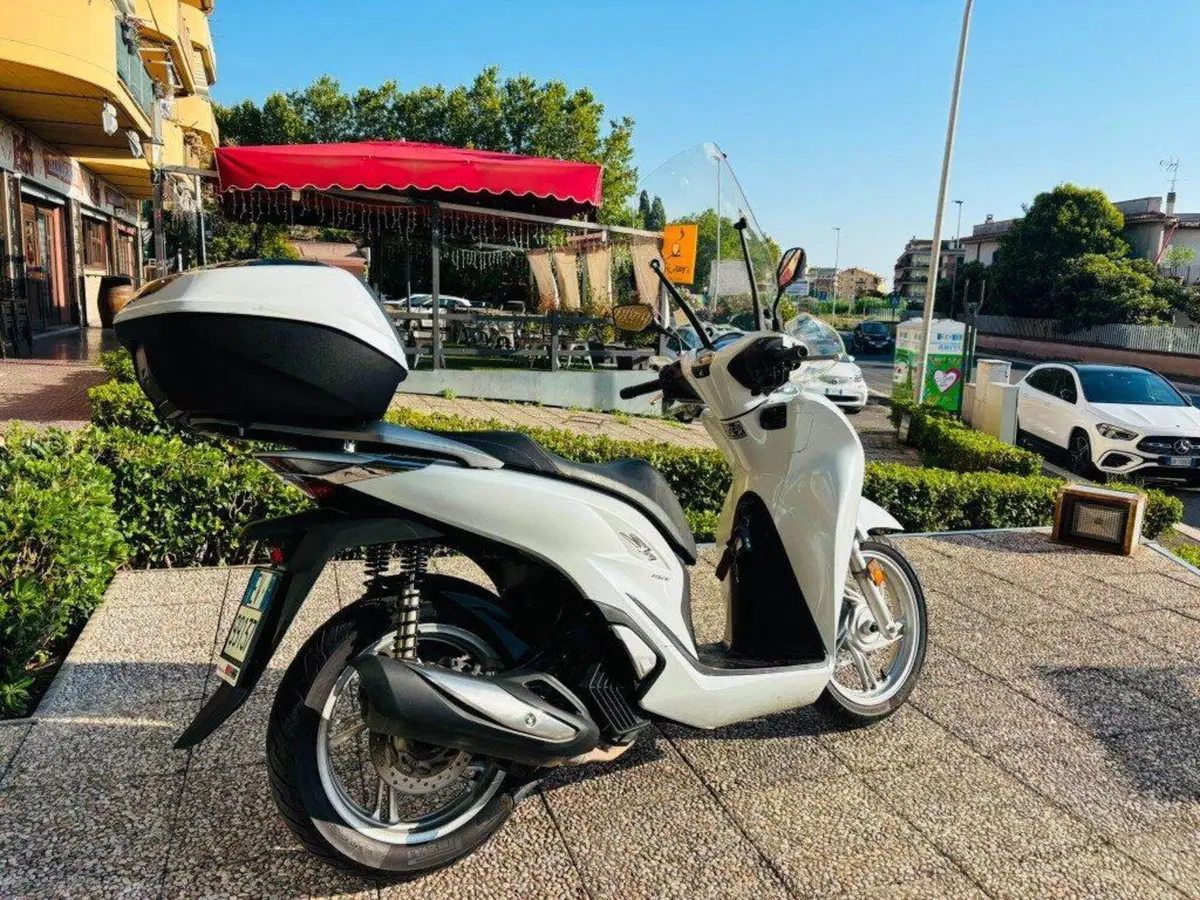 Honda SH 150i (2020 - 23) (9)