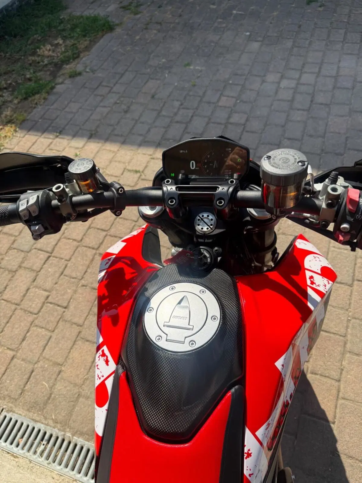 Ducati Hypermotard 950 RVE (2022 - 25) (8)