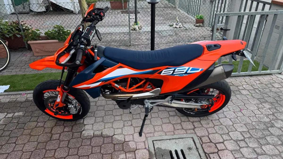 KTM 690 SMC R (2023 - 25)