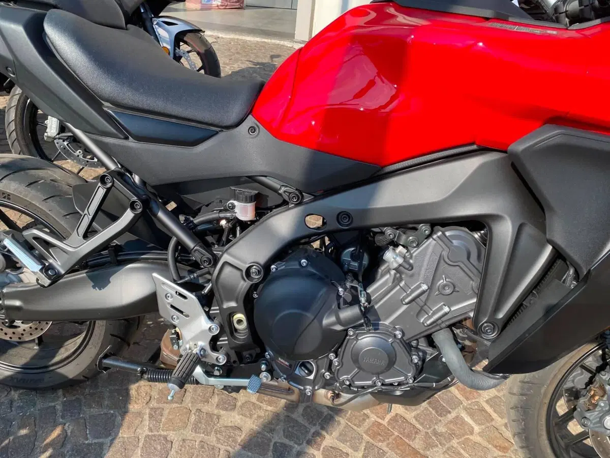 Yamaha Tracer 9 (2025 - 26) (7)