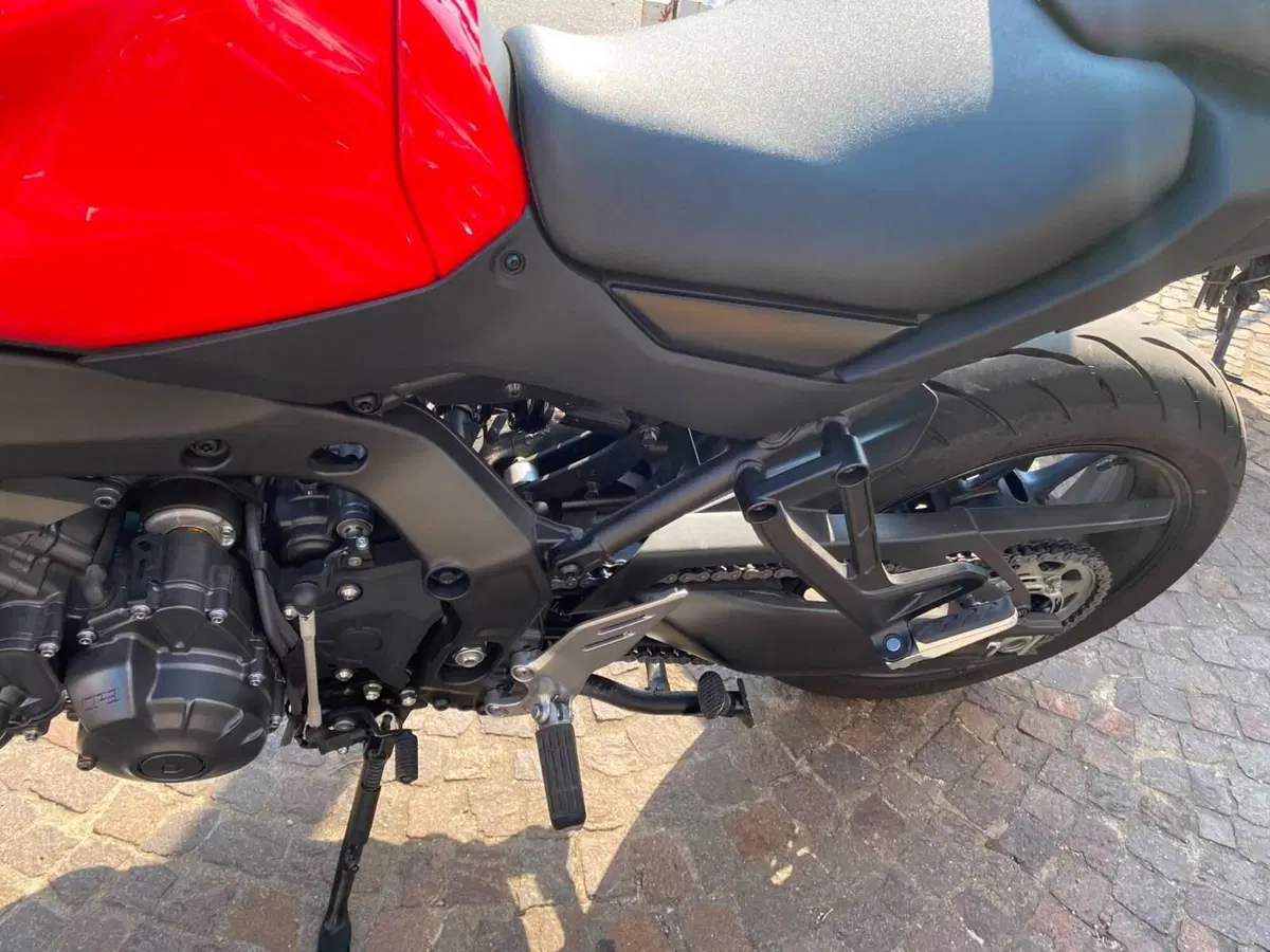 Yamaha Tracer 9 (2025 - 26) (9)