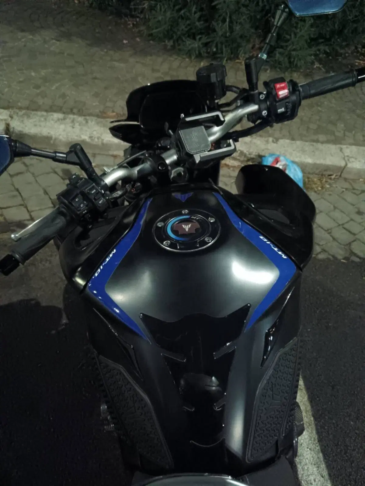 Yamaha MT-10 (2022 - 26) (3)