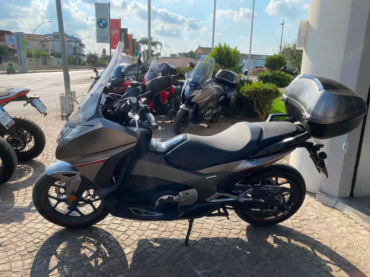 Honda Integra 750 DCT Sport (2017) (2)
