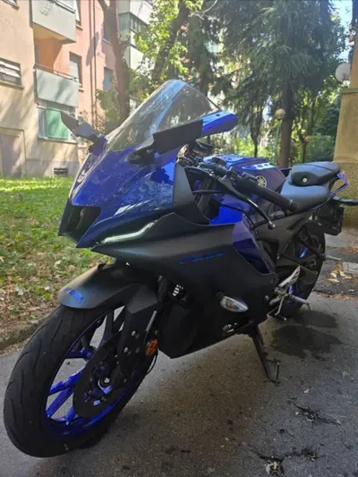 Yamaha YZF R125 (2023 - 26) usata