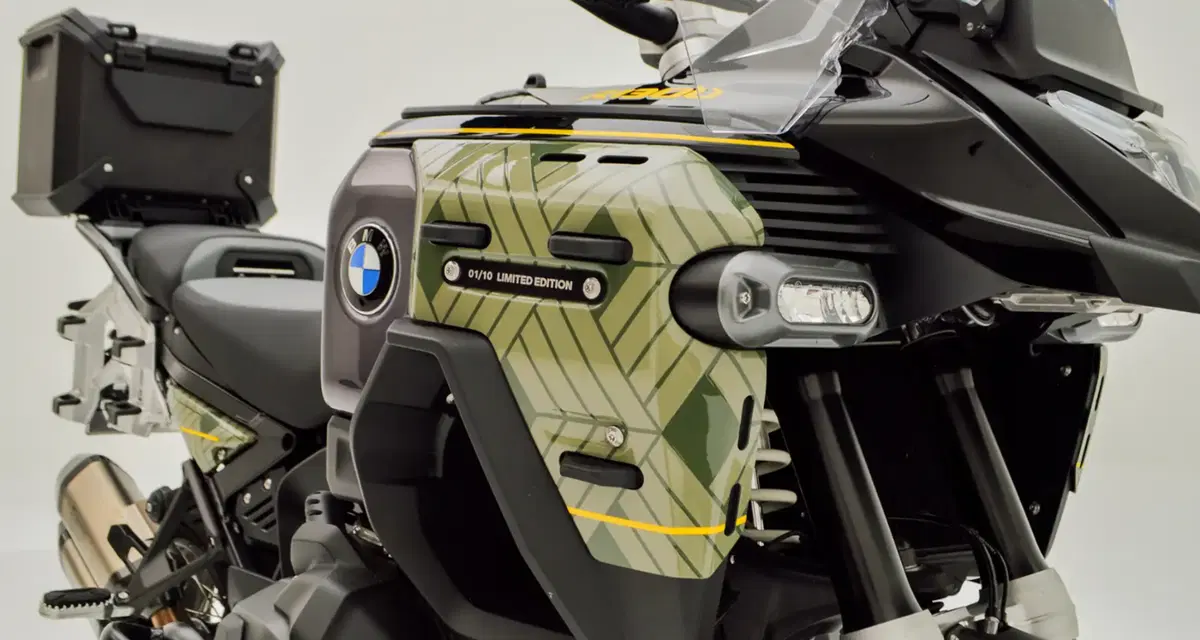 BMW R 1300 GS Adventure: la serie speciale per i dieci anni della fabbrica di Manaus, in Brasile (3)