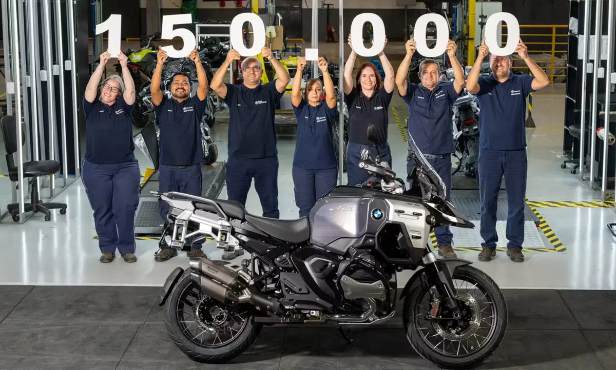 BMW R 1300 GS Adventure: la serie speciale per i dieci anni della fabbrica di Manaus, in Brasile (5)