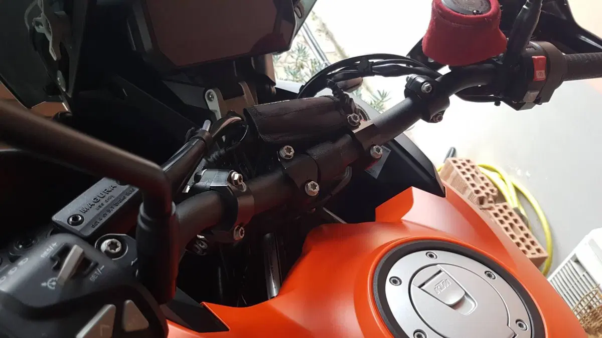 KTM 1290 Super Adventure S (2021) (9)