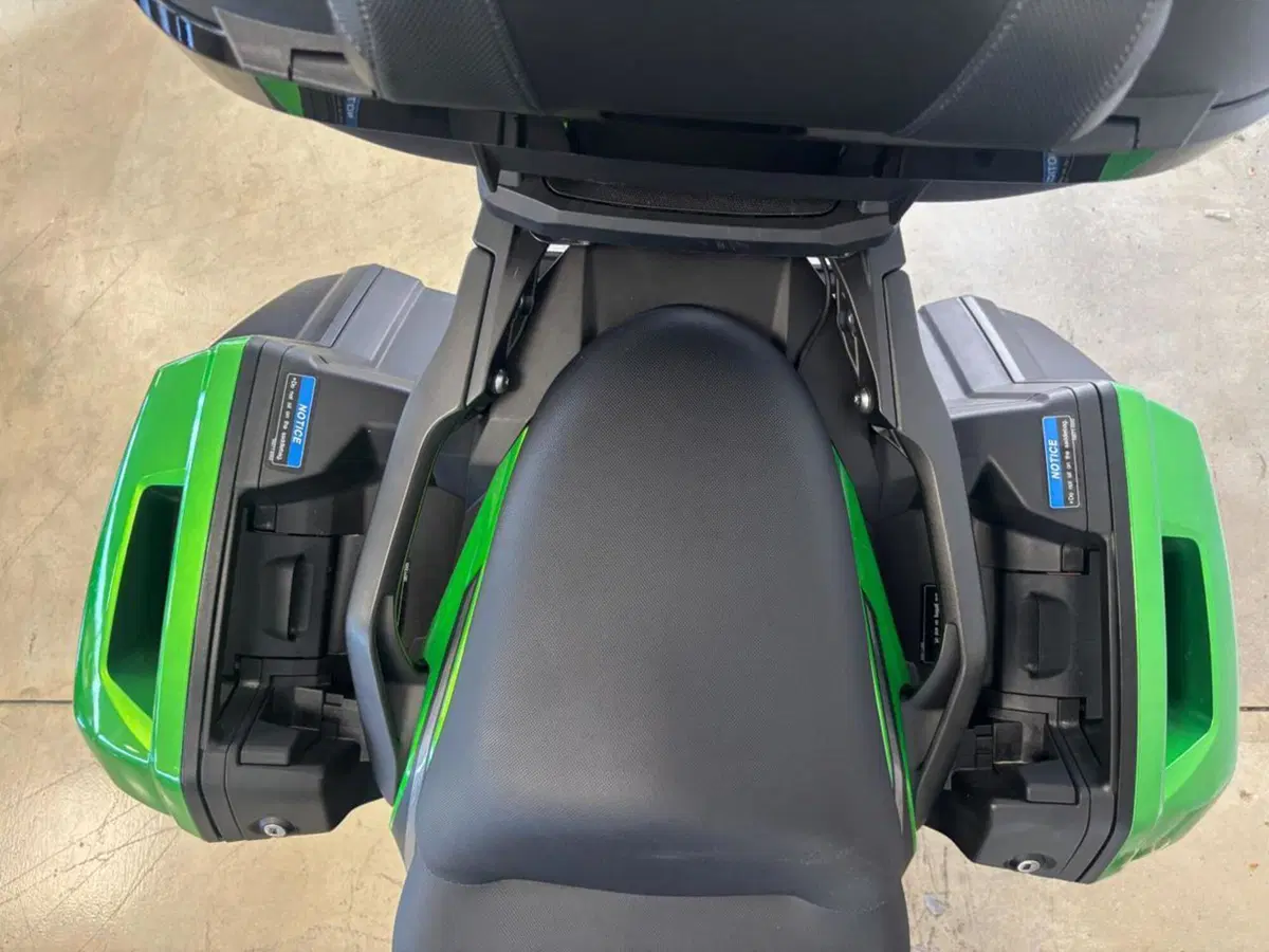 Kawasaki Versys 650 Grand Tourer (2022 - 24) (10)