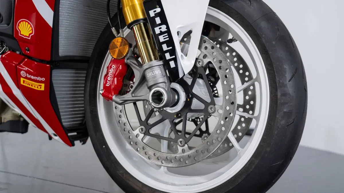 Ducati Streetfighter V4 S (2023 - 24) (2)
