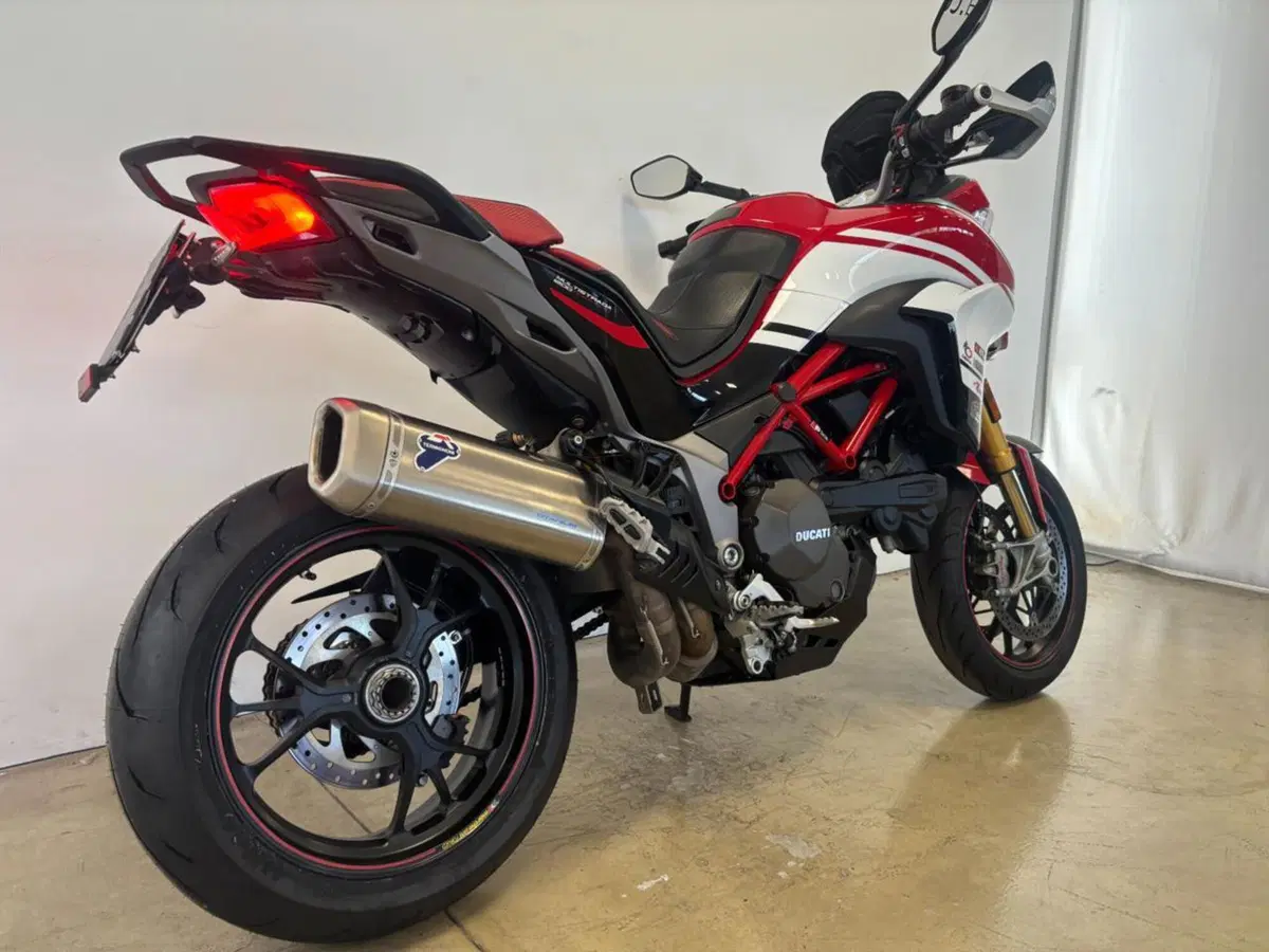 Ducati Multistrada 1200 S Pikes Peak (2016 - 17) (6)