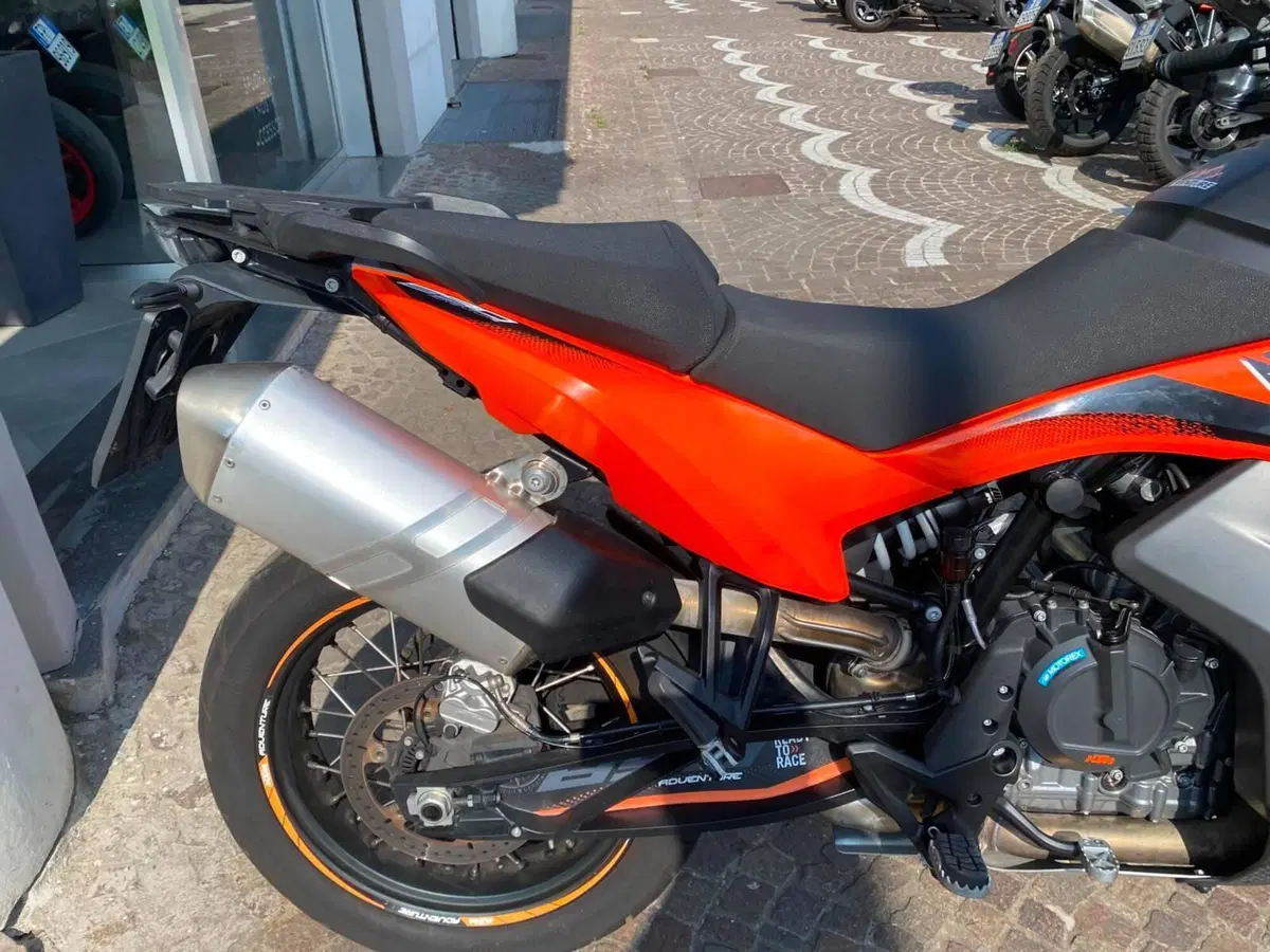 KTM 890 Adventure (2022) (9)