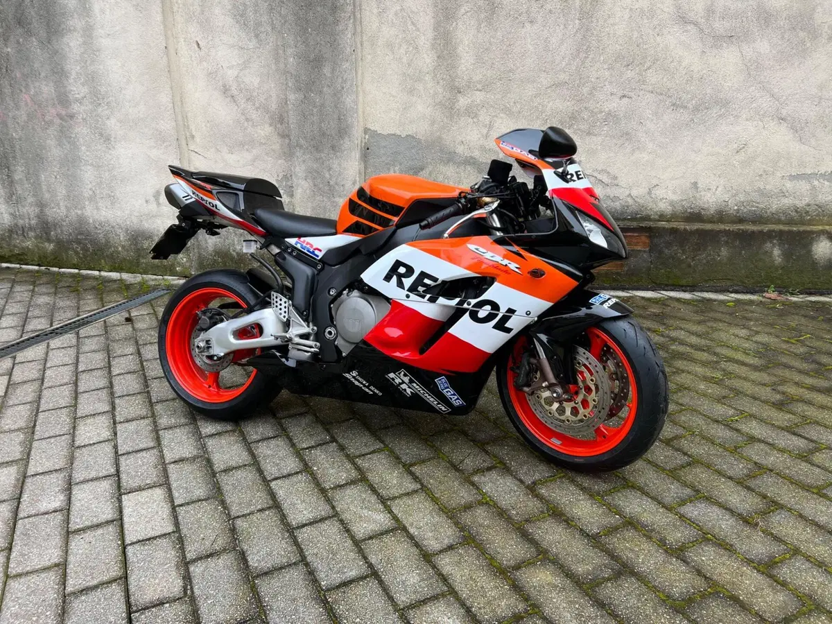 Honda CBR 1000 RR Fireblade (2004 - 05) (3)
